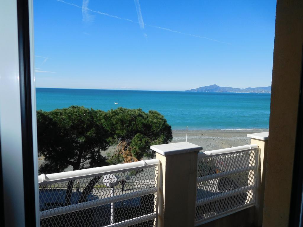 Baia Delle Favole Affittacamere Sestri Levante Extérieur photo