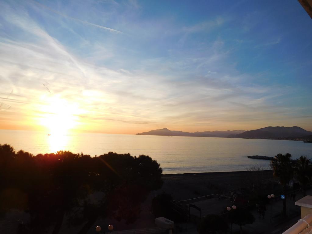 Baia Delle Favole Affittacamere Sestri Levante Extérieur photo
